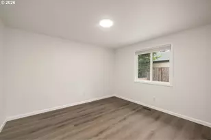 2038 SE Village Ct, Hillsboro, OR 97123 - Photo 23