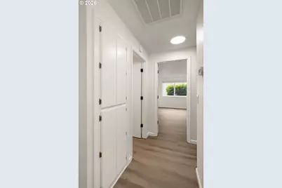 2038 SE Village Ct, Hillsboro, OR 97123 - Photo 19