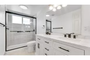 16710 SW Queen Anne Ave, Portland, OR 97224 - Photo 21