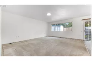 16710 SW Queen Anne Ave, Portland, OR 97224 - Photo 7