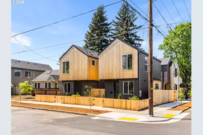 4895 NE Cesar E Chavez Blvd, Portland, OR 97211 - Photo 1