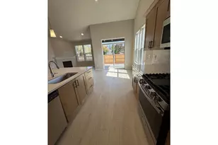 1350 S 32nd Ave, Cornelius, OR 97113 - Photo 11