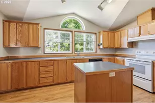 1699 N Terry St, Eugene, OR 97402 - Photo 11