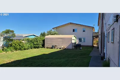 29696 Shore Pine Ln, Gold Beach, OR 97444 - Photo 9