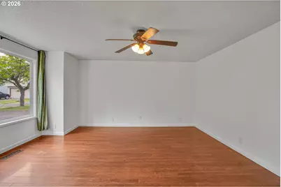 940 SW 178th Pl, Beaverton, OR 97003 - Photo 7