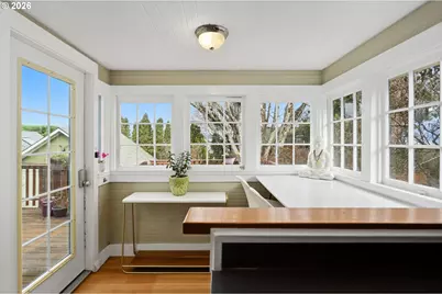 1028 Cascade Ave, Hood River, OR 97031 - Photo 13