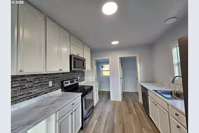 340 17th Ave, Longview, WA 98632 - Photo 9