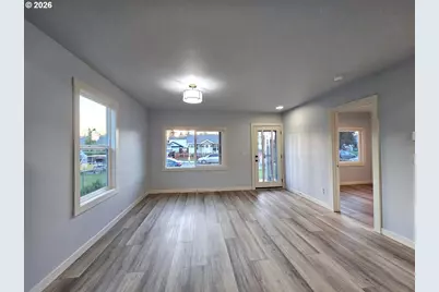 340 17th Ave, Longview, WA 98632 - Photo 3