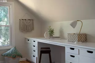 10030 NE Skidmore St, Portland, OR 97220 - Photo 31
