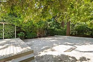 10030 NE Skidmore St, Portland, OR 97220 - Photo 43