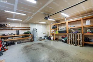 2266 Ironwood St, Eugene, OR 97401 - Photo 33