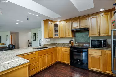 2266 Ironwood St, Eugene, OR 97401 - Photo 11