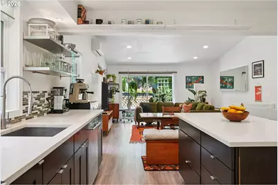 4594 SW Caldew St #A, Portland, OR 97219 - Photo 7