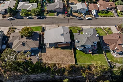 907 E 18th St, The Dalles, OR 97058 - Photo 41