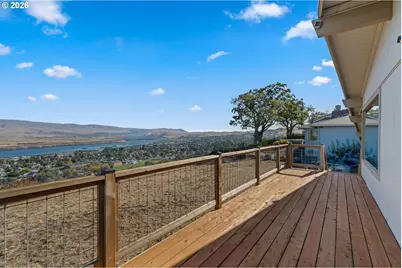907 E 18th St, The Dalles, OR 97058 - Photo 23