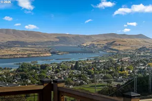 907 E 18th St, The Dalles, OR 97058 - Photo 21