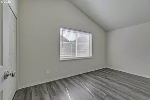 8662 NE Hyde Park Ln, Hillsboro, OR 97006 - Photo 19