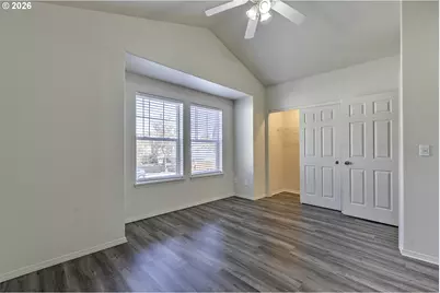 8662 NE Hyde Park Ln, Hillsboro, OR 97006 - Photo 17