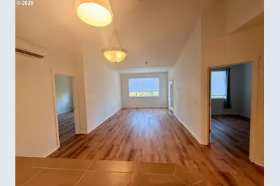 595 NW Lost Springs Ter #402, Portland, OR 97229 - Photo 3