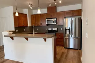 595 NW Lost Springs Terrace, Portland, OR 97229 - Photo 5