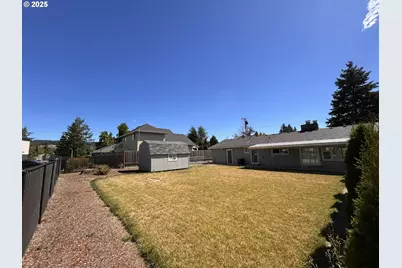 1305 NE Newall Rd, Newberg, OR 97132 - Photo 3