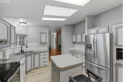 925 E 3rd St, Coquille, OR 97423 - Photo 23