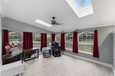 925 E 3rd St, Coquille, OR 97423 - Photo 25