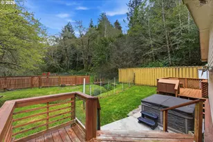 925 E 3rd St, Coquille, OR 97423 - Photo 15