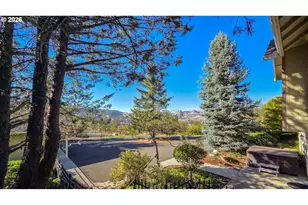 2233 Linnell Ave, Roseburg, OR 97471 - Photo 41