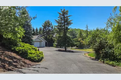 2233 Linnell Ave, Roseburg, OR 97471 - Photo 43