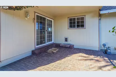 2233 Linnell Ave, Roseburg, OR 97471 - Photo 45