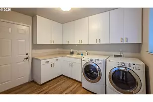 2233 Linnell Ave, Roseburg, OR 97471 - Photo 11