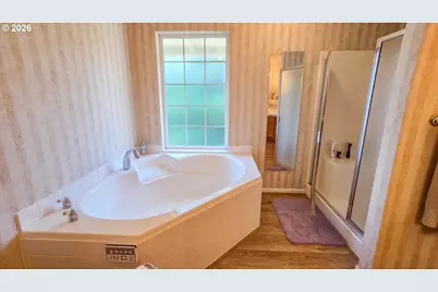 2233 Linnell Ave, Roseburg, OR 97471 - Photo 17