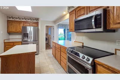 2233 Linnell Ave, Roseburg, OR 97471 - Photo 7