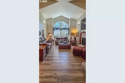 2233 Linnell Ave, Roseburg, OR 97471 - Photo 5