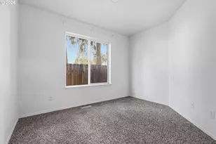 14131 SE Woodward St, Portland, OR 97236 - Photo 13