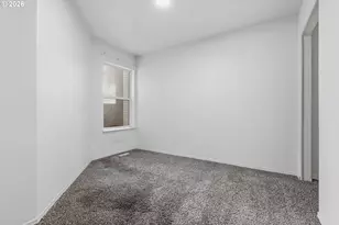 14131 SE Woodward St, Portland, OR 97236 - Photo 15