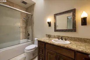 1677 Leslie Ln, Lake Oswego, OR 97034 - Photo 39