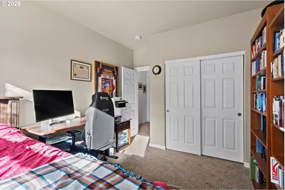 124 W Johanna Ct, Newberg, OR 97132 - Photo 27