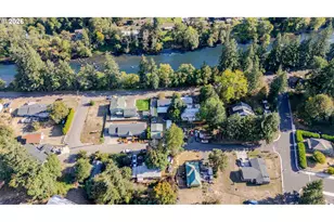 739 NW River Rd, Mill City, OR 97360 - Photo 23