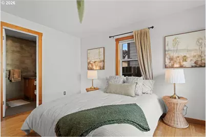 223 N Ivy St, Portland, OR 97227 - Photo 25