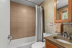 223 N Ivy St, Portland, OR 97227 - Photo 21