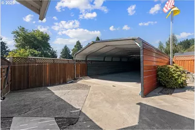 3667 SW 2nd St, Gresham, OR 97030 - Photo 5