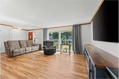 3667 SW 2nd St, Gresham, OR 97030 - Photo 15