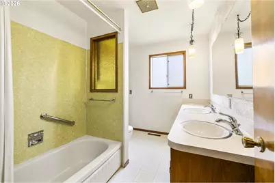 18746 Butteville Rd, Aurora, OR 97002 - Photo 17