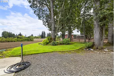 18746 Butteville Rd, Aurora, OR 97002 - Photo 33