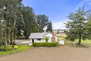 18746 Butteville Rd, Aurora, OR 97002 - Photo 35