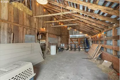 36280 Airport Dr, Lebanon, OR 97355 - Photo 33