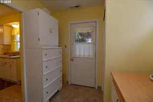 1605 7th Ave, Longview, WA 98632 - Photo 29