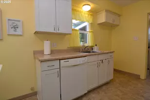 1605 7th Ave, Longview, WA 98632 - Photo 27